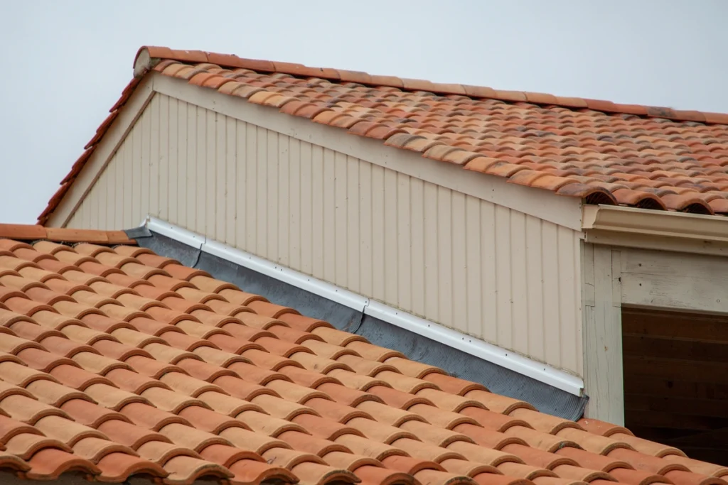 roof flashing between wall and roof